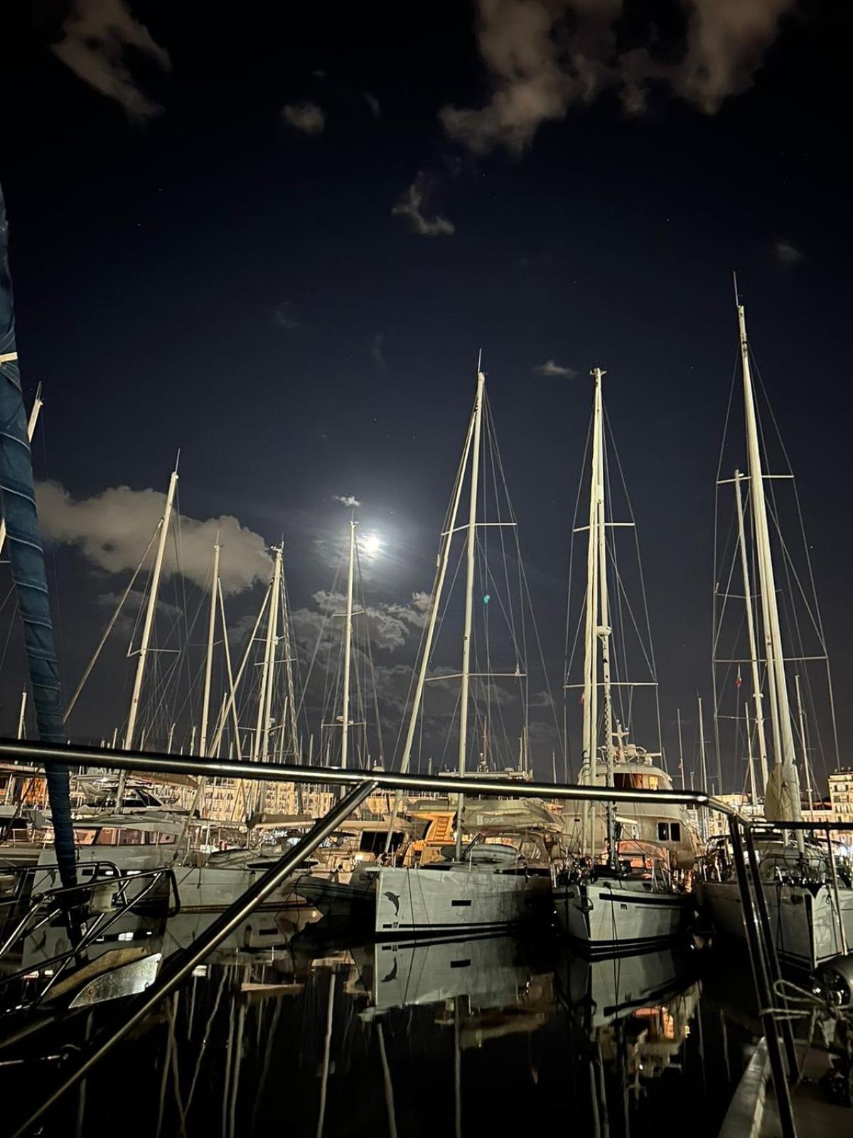 Giorgia House Boat Hotel en barco Palermo